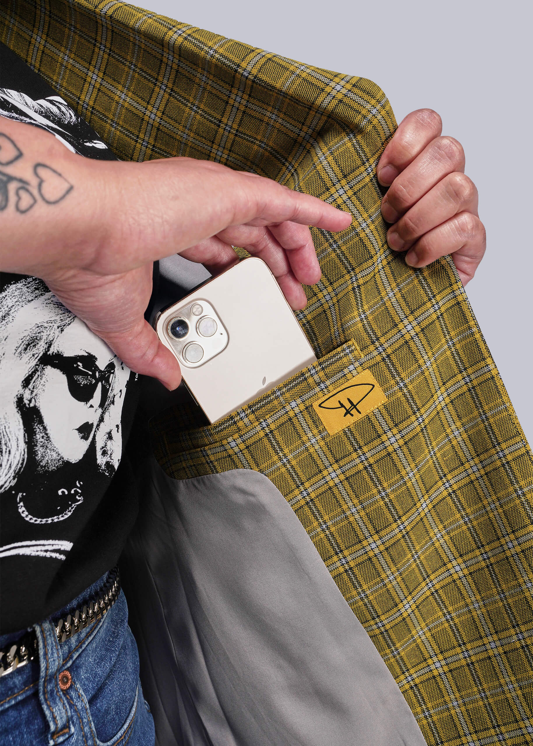 Debbie Harry X Wildfang Blazer - Image 12