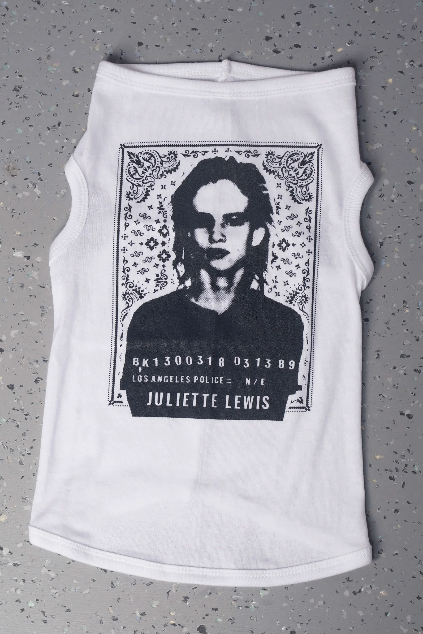 Juliette Lewis X Wildfang Bandit Dog Tee - Image 3