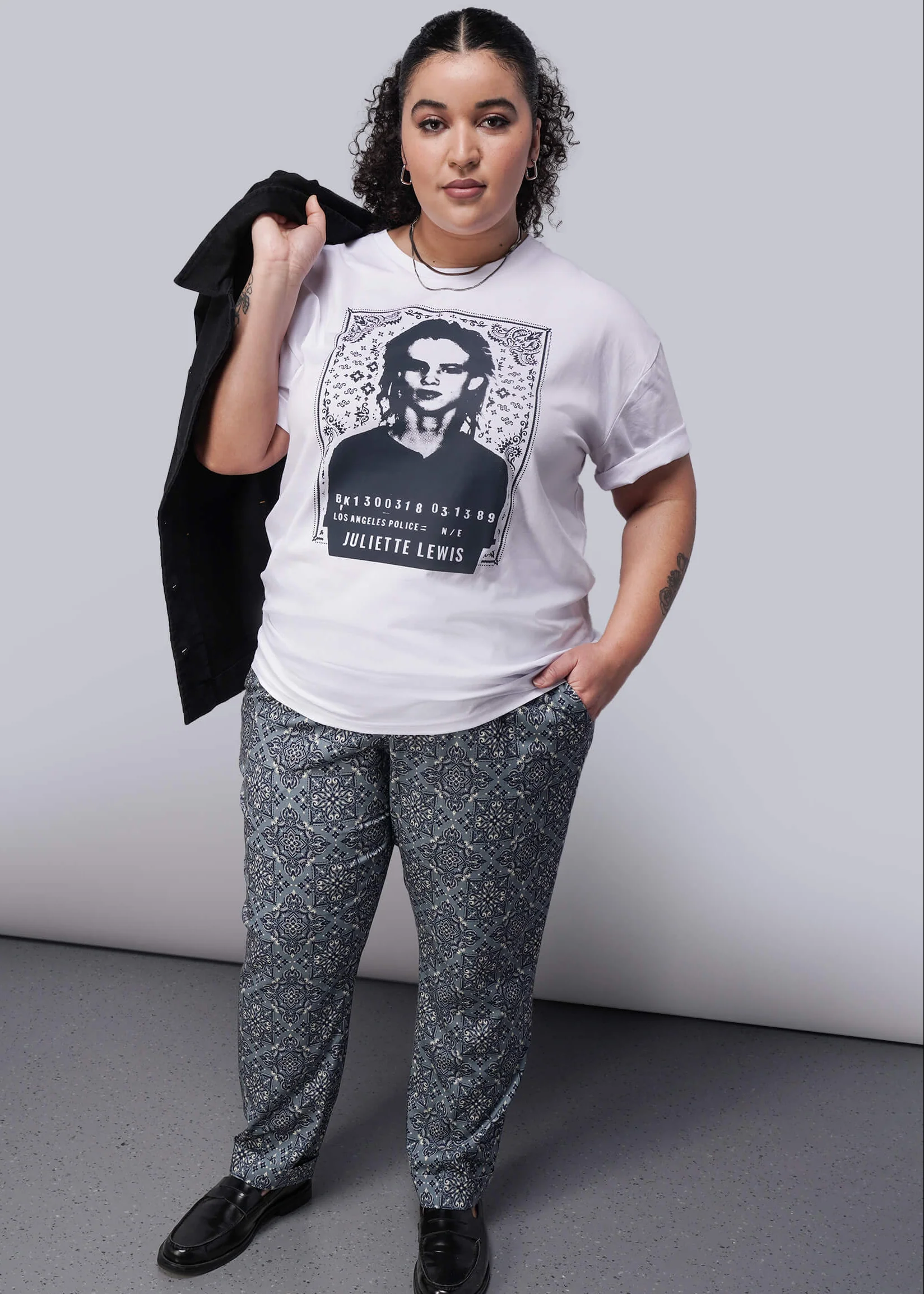 Juliette Lewis X Wildfang Bandit Tee - Image 6