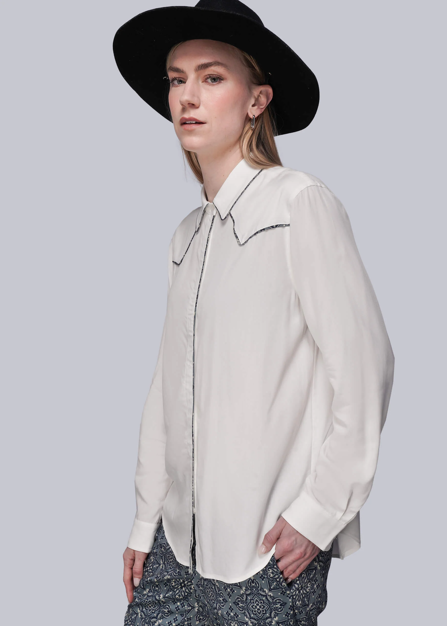 Juliette Lewis x Wildfang Long Sleeve Piped Button Up - Image 3