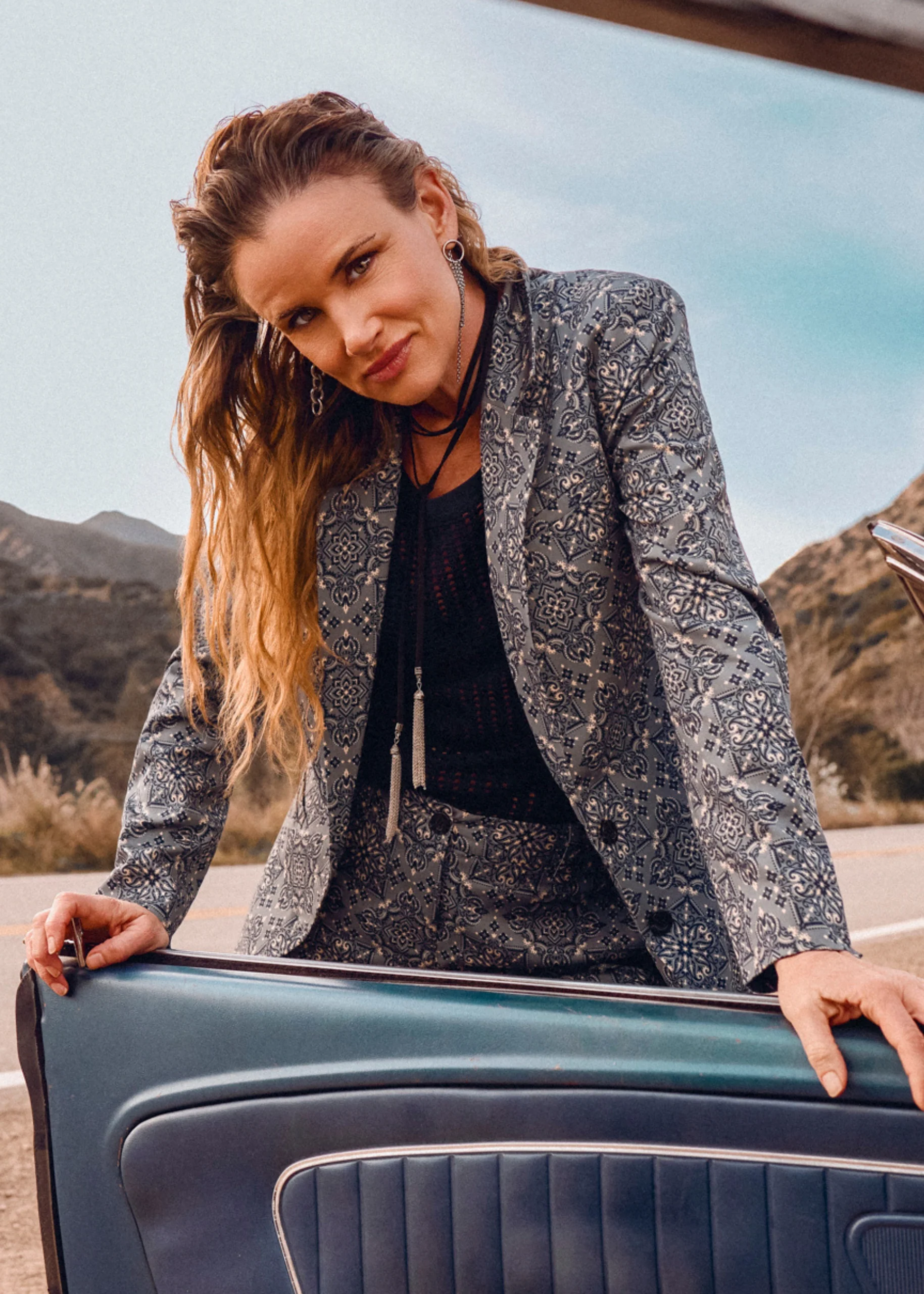 Juliette Lewis x Wildfang Notch Lapel Blazer - Image 3