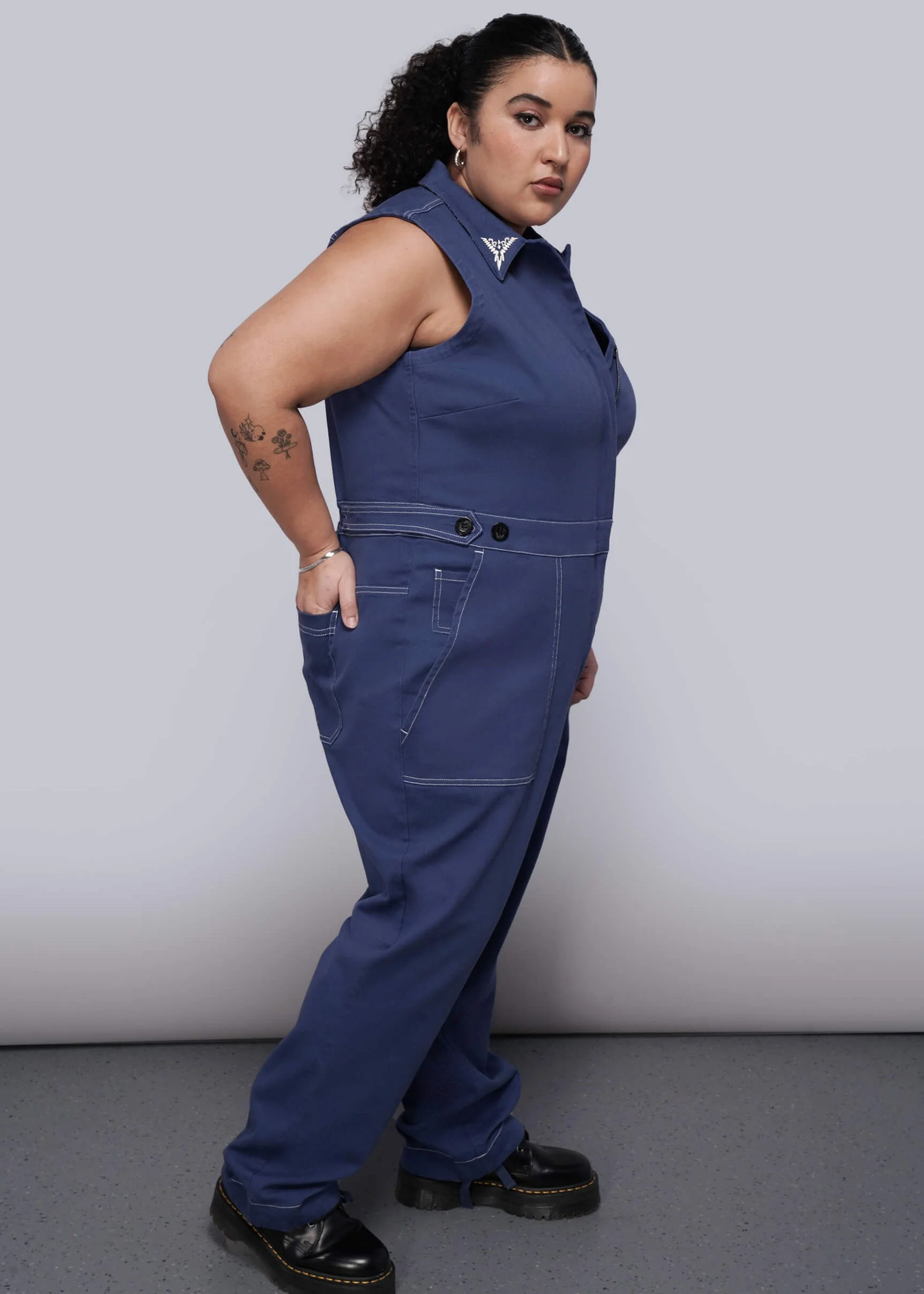 Juliette Lewis X Wildfang Sleeveless Denim Coverall - Image 5