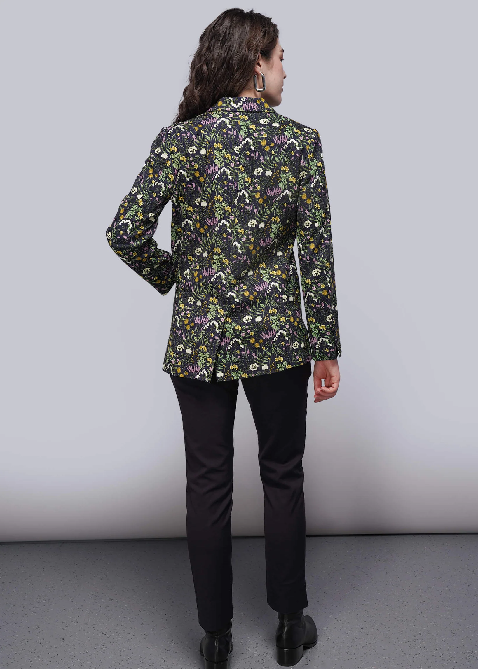 The Empower Notch Lapel Blazer - Image 11