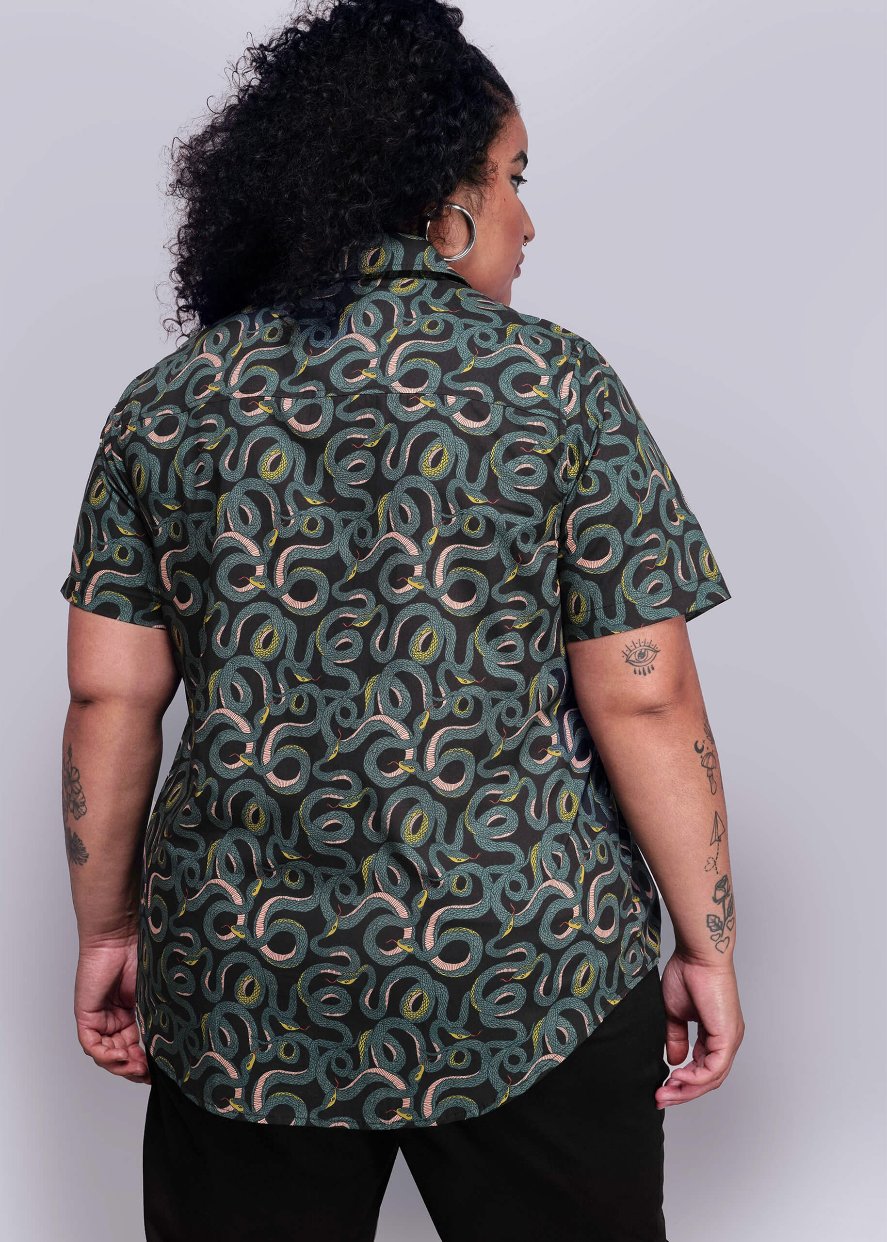 The Essential Button Up - Image 10