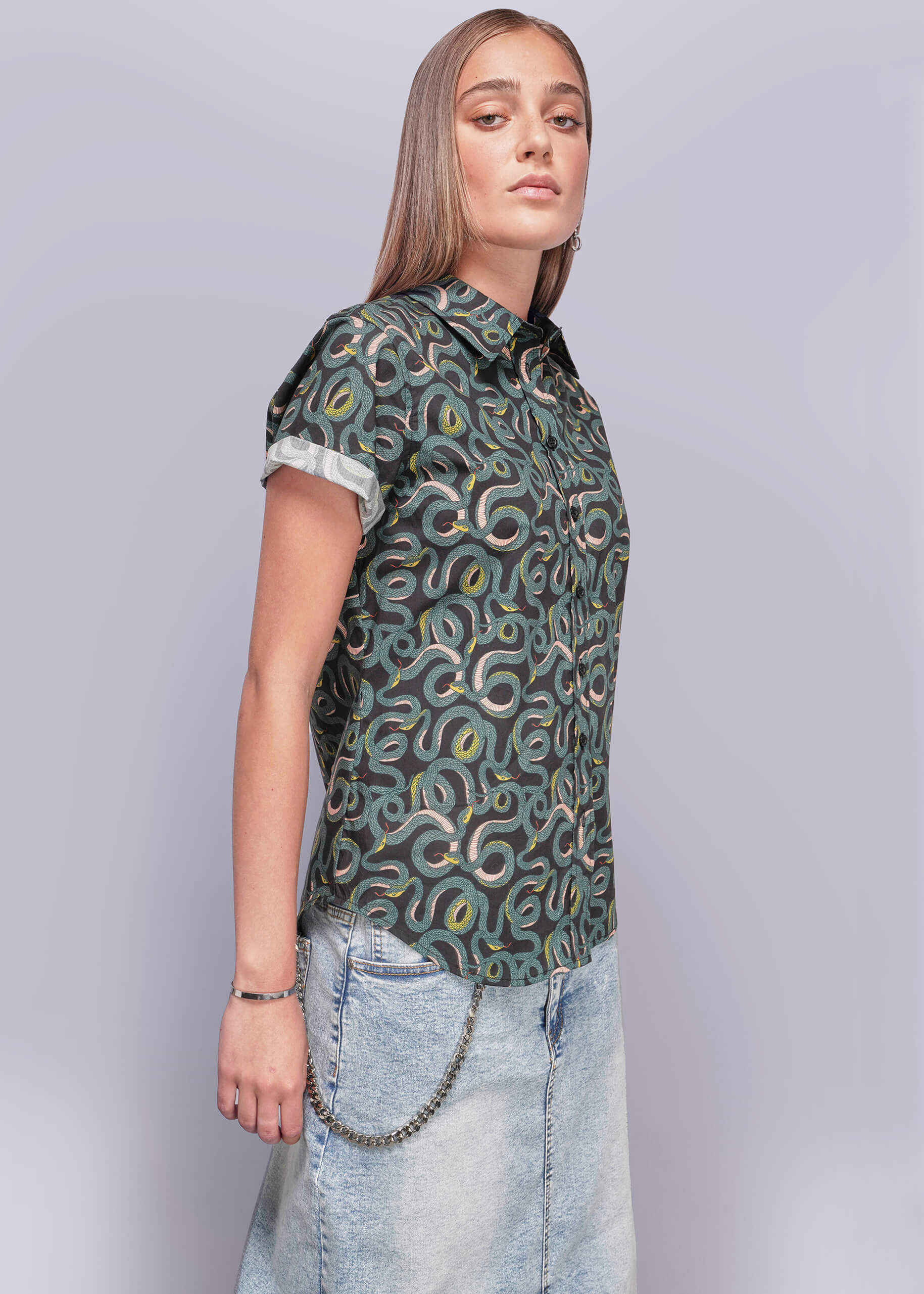 The Essential Button Up - Image 4