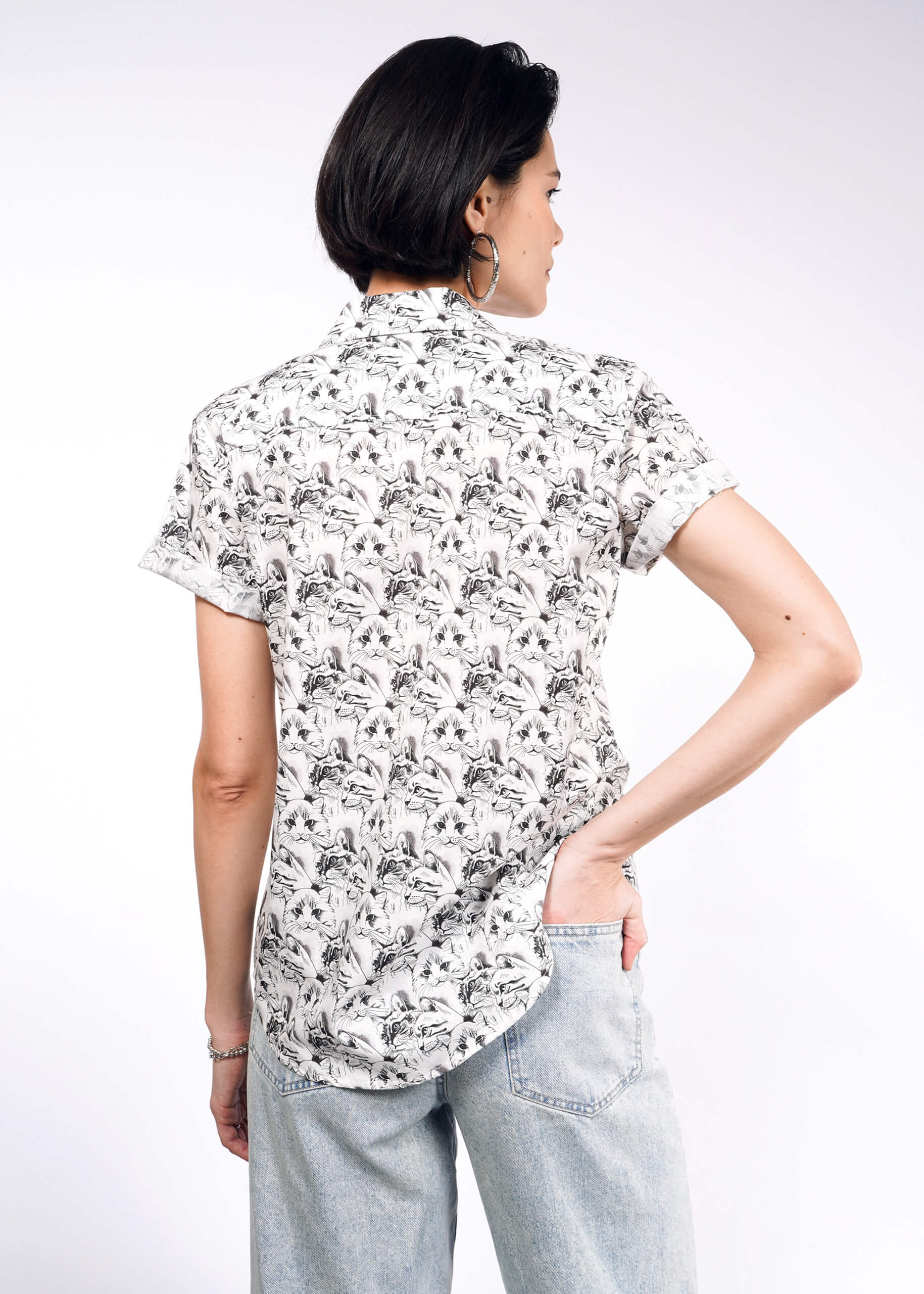The Essential Button Up - Image 4