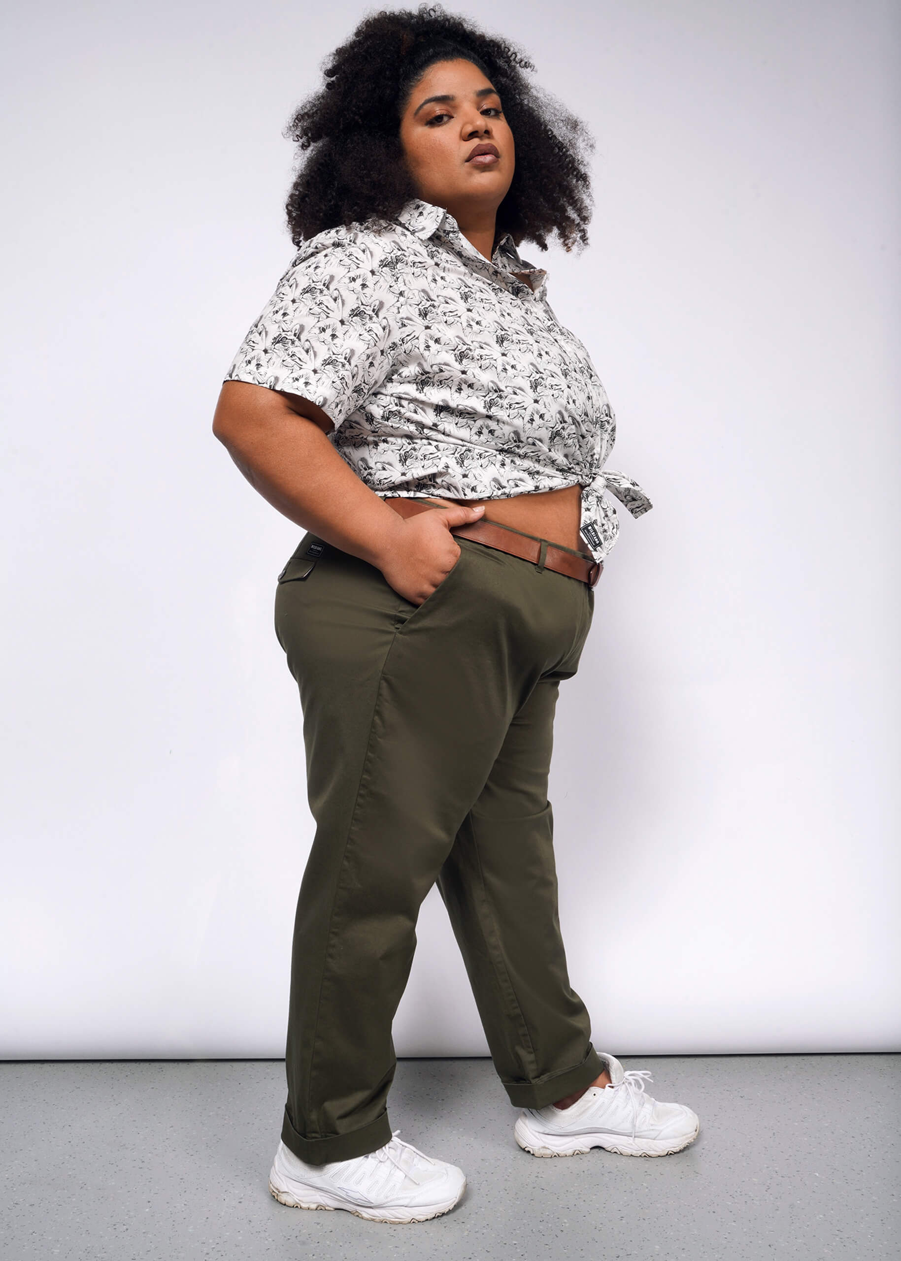 The Essential Button Up - Image 6