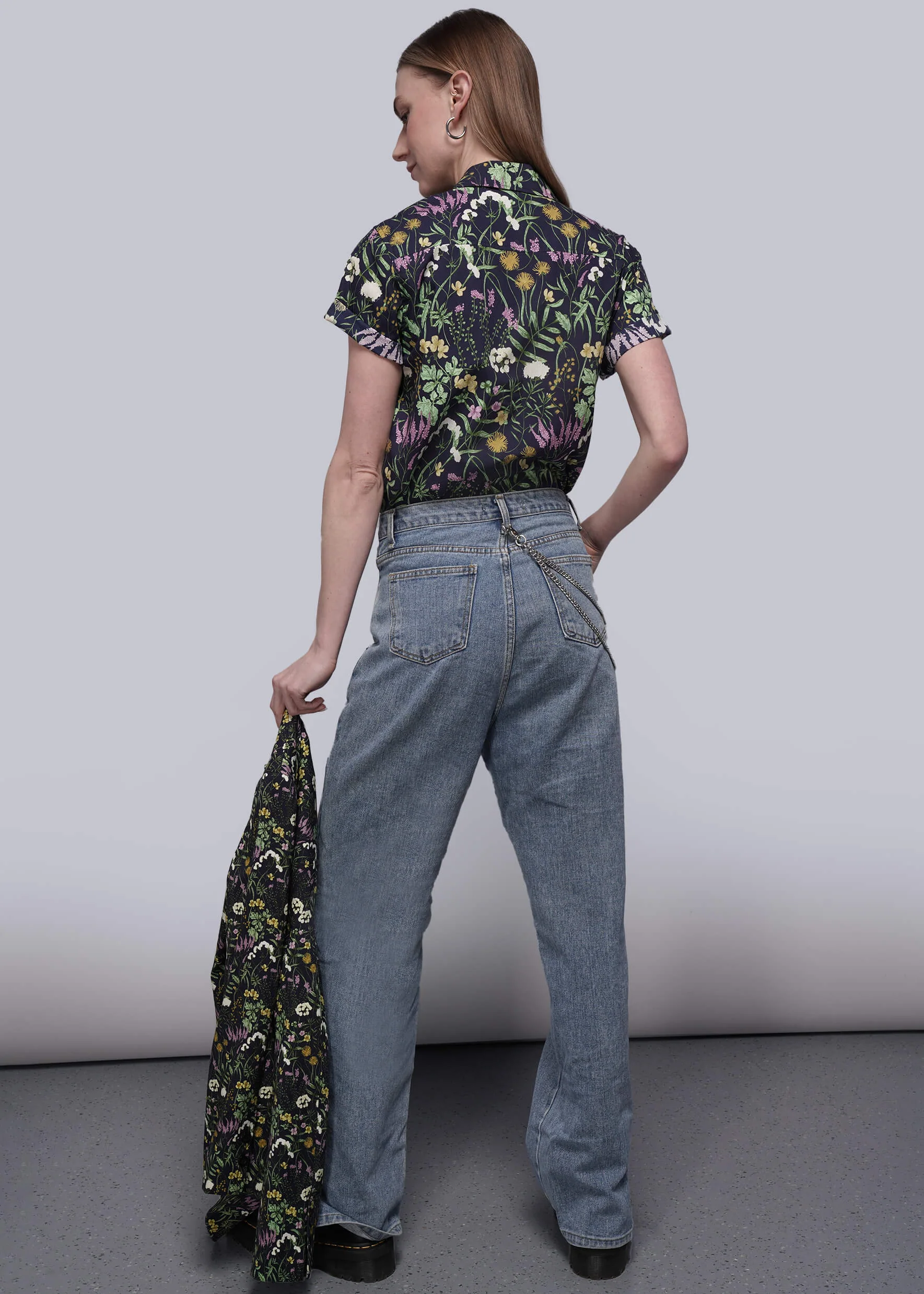 The Essential Button Up - Image 10