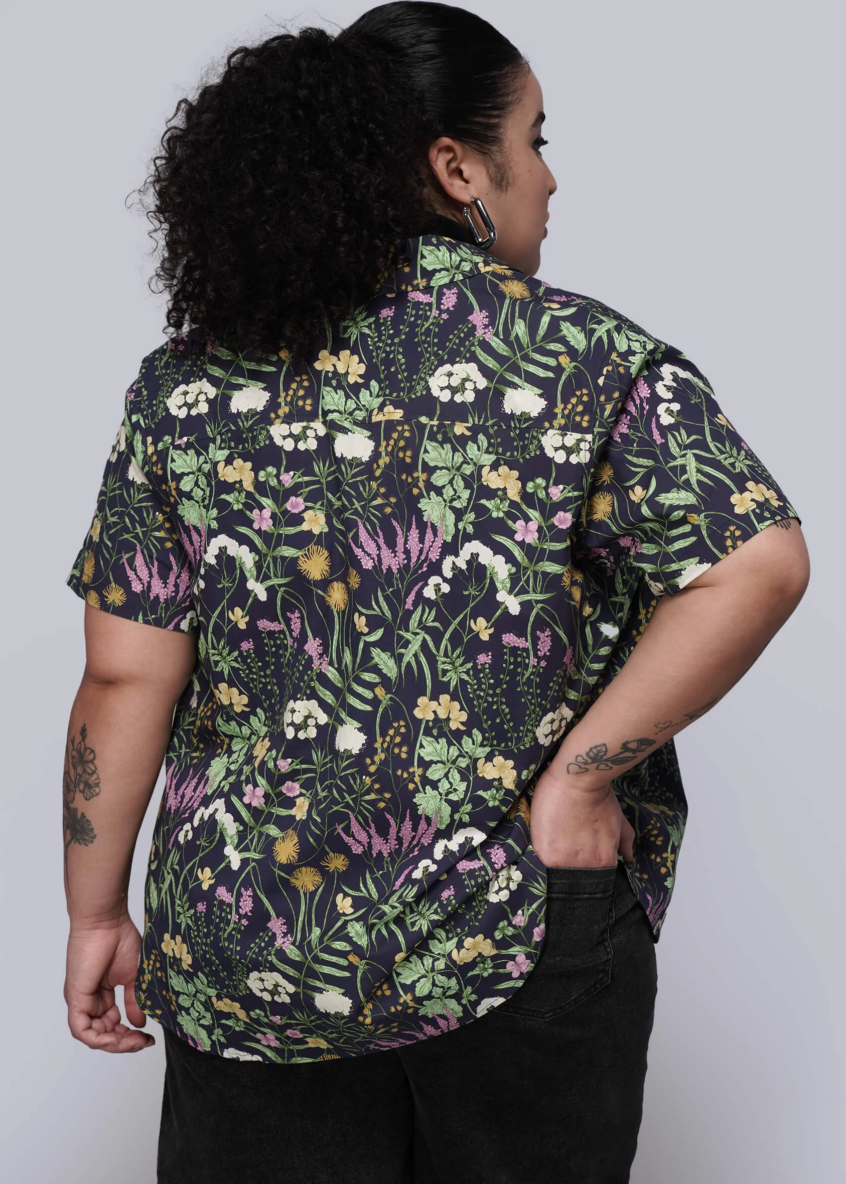 The Essential Button Up - Image 3