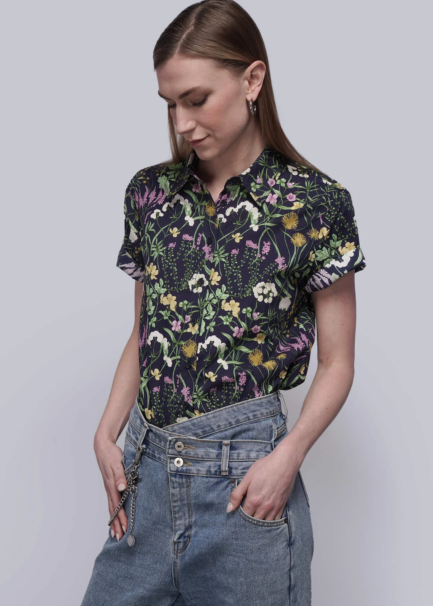 The Essential Button Up - Image 9