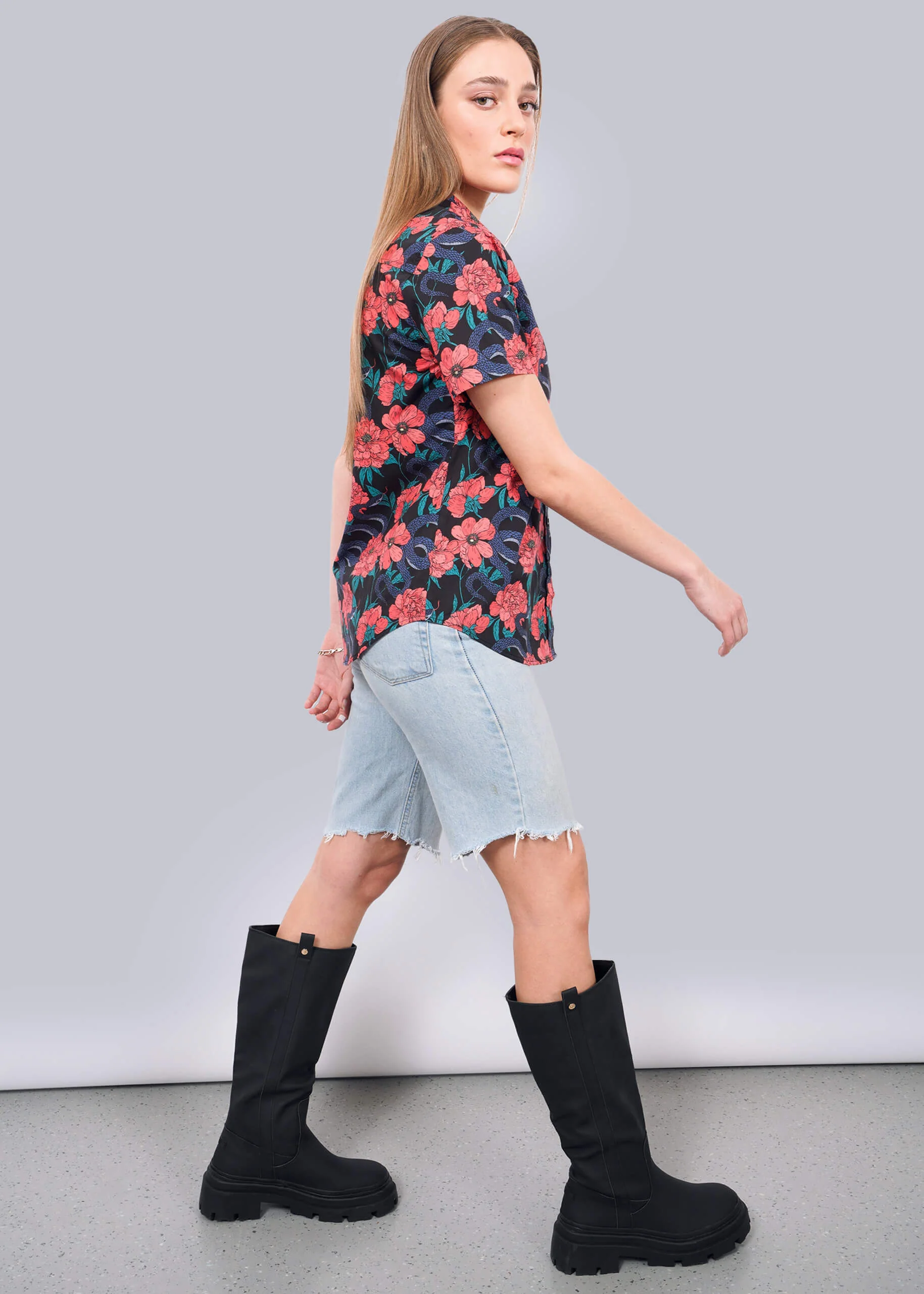 The Essential Button Up - Image 4
