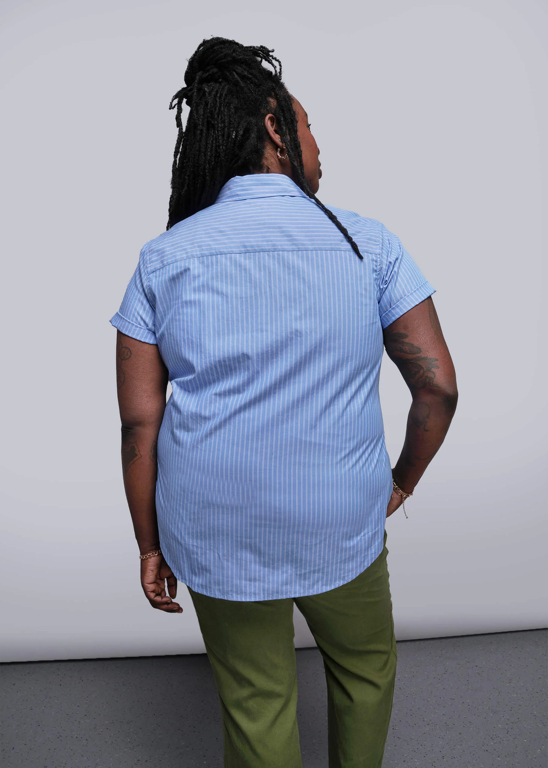 The Essential Button Up - Image 4