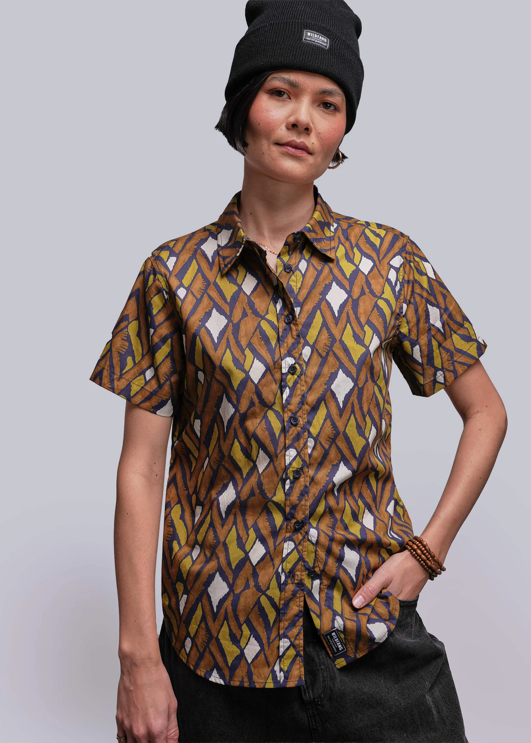 The Essential Button Up - Image 2