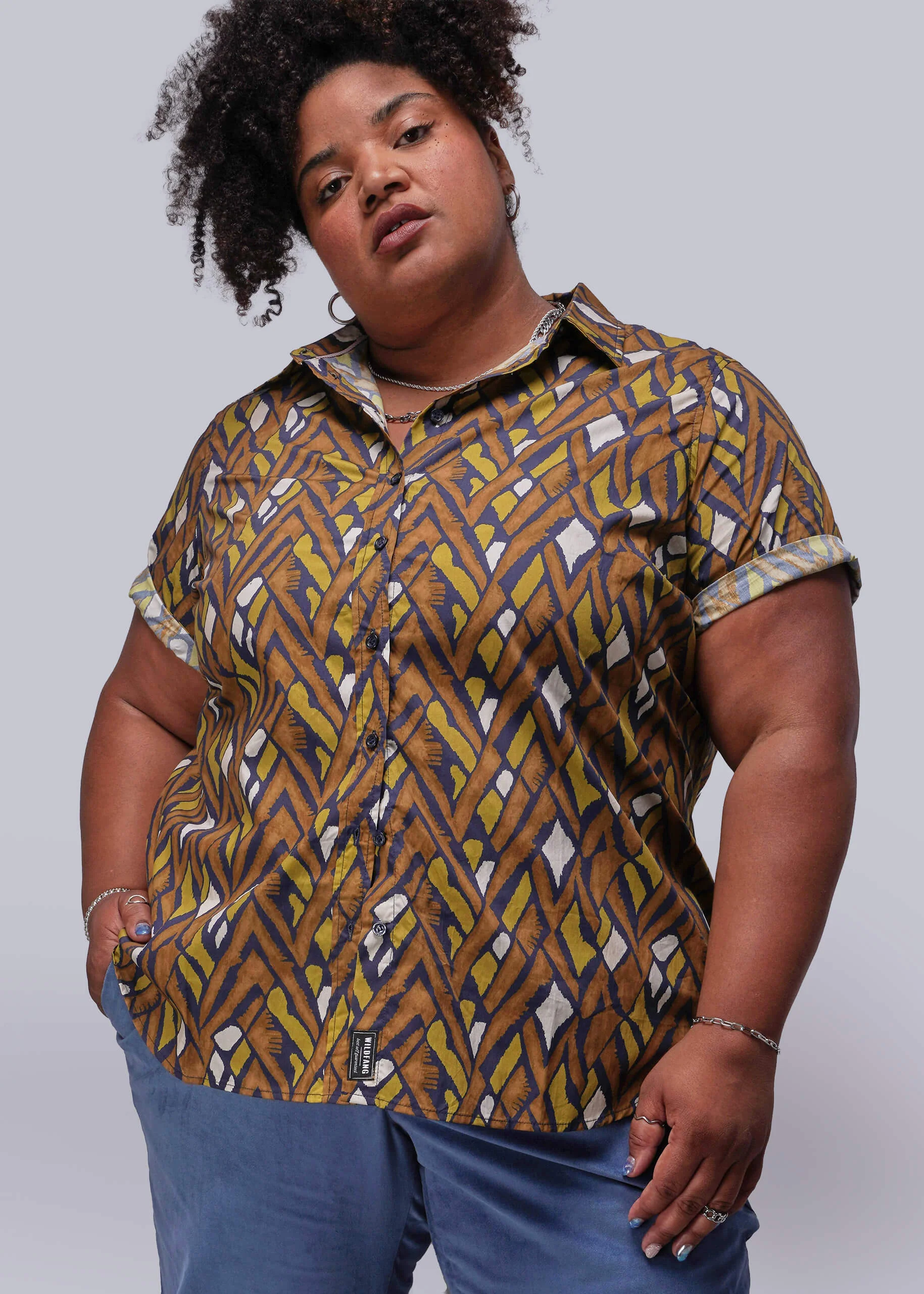 The Essential Button Up - Image 6