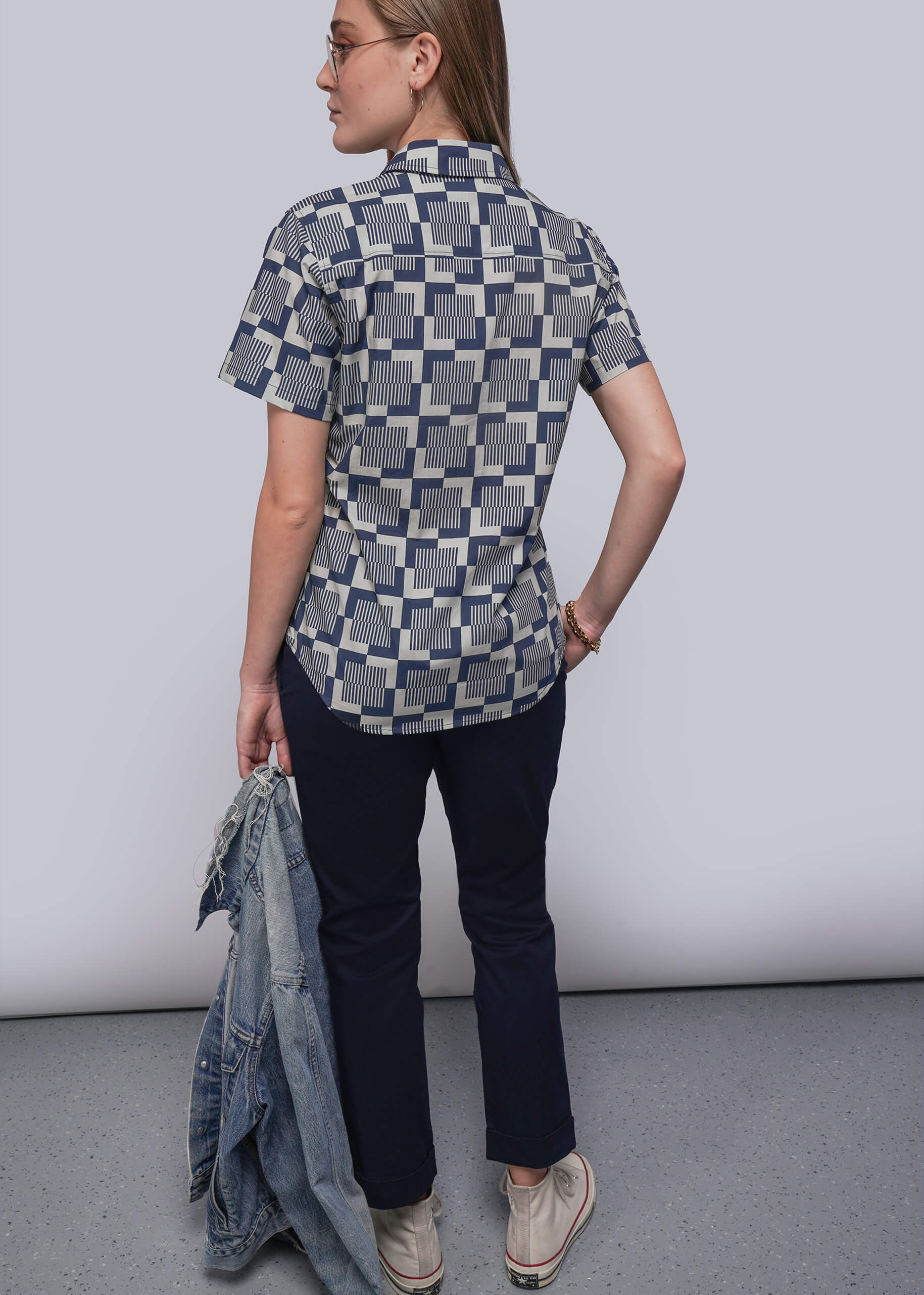 The Essential Button Up - Image 3