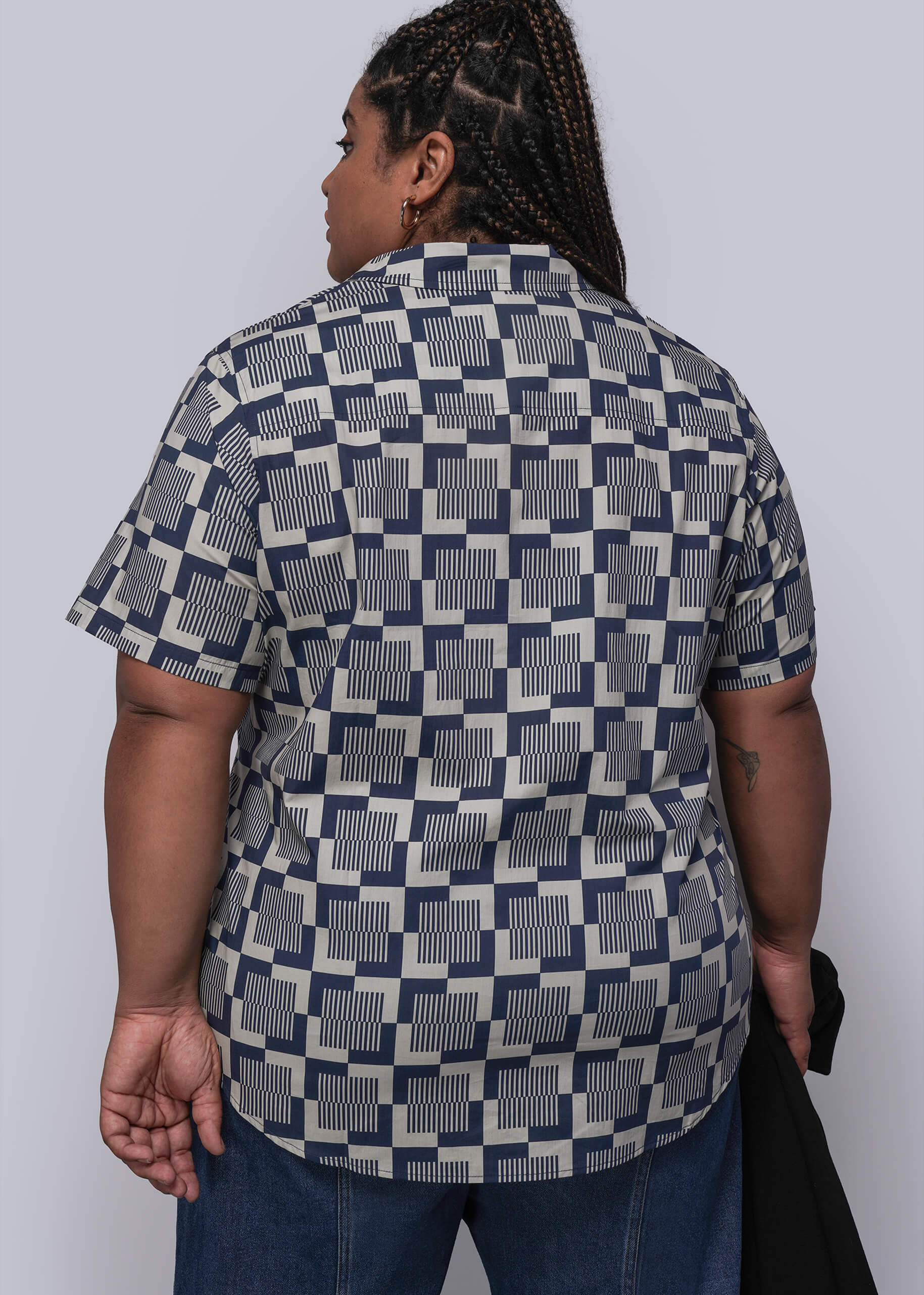 The Essential Button Up - Image 8