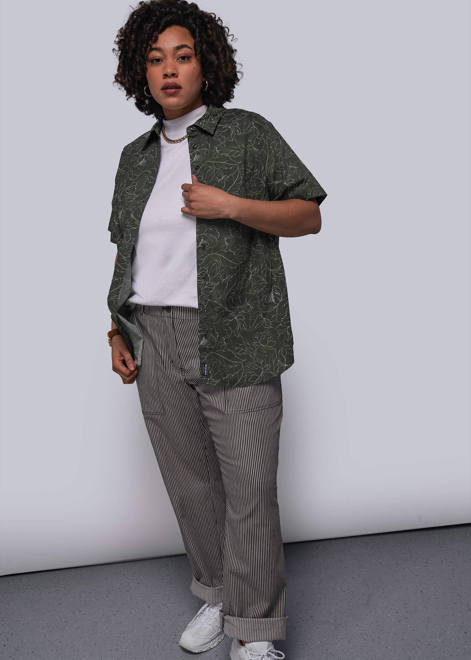The Essential Button Up - Image 5