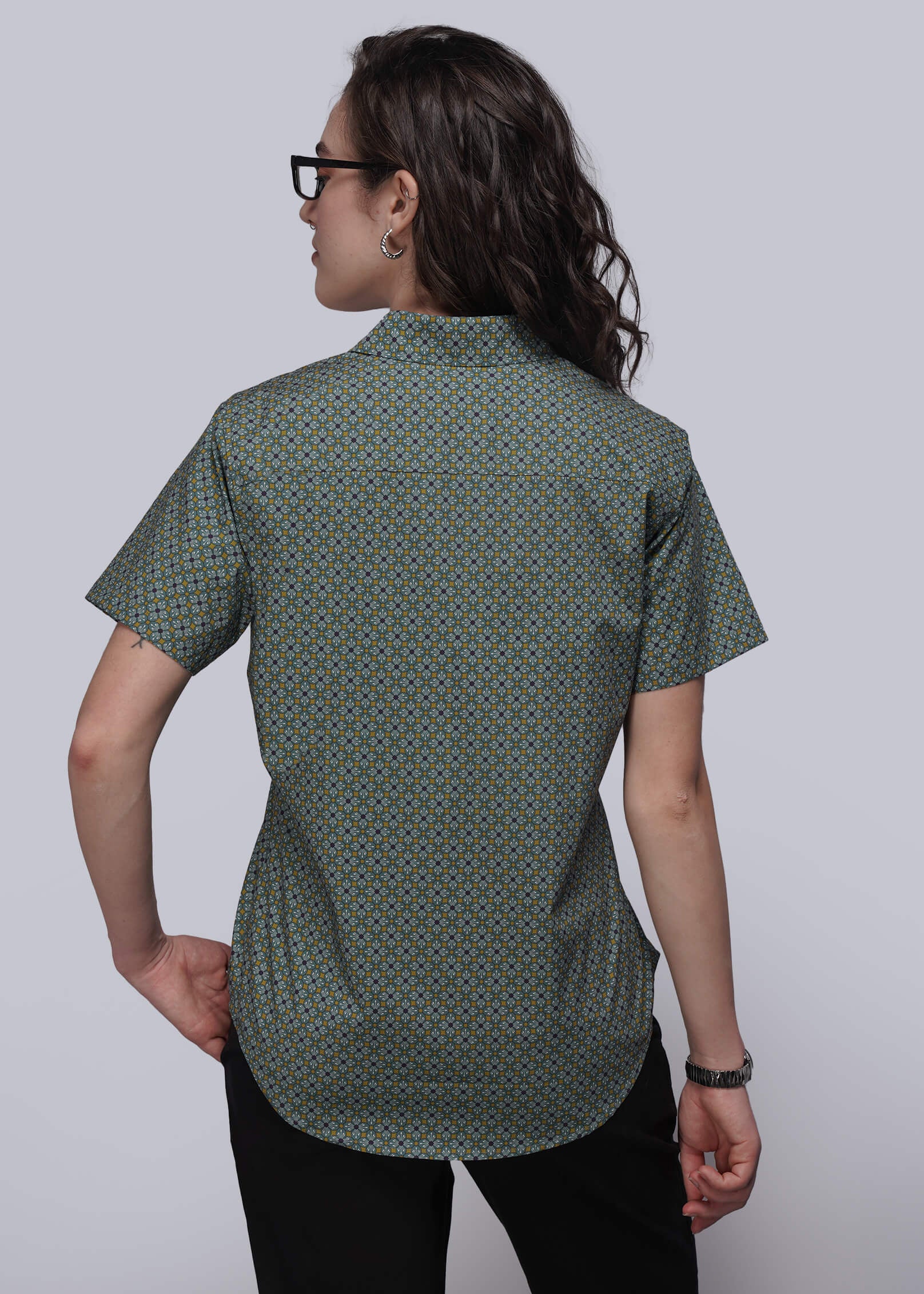 The Essential Button Up - Image 9