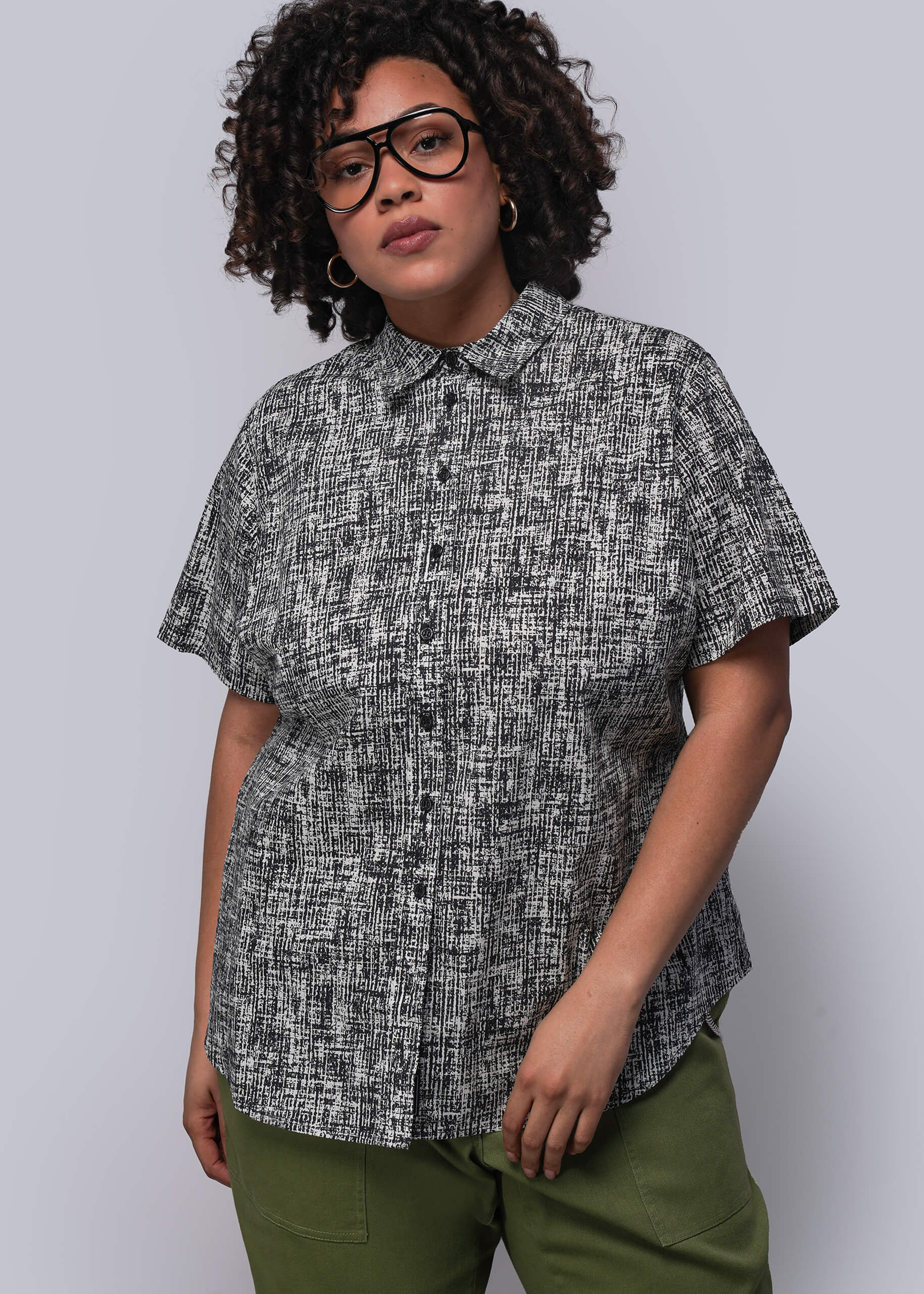 The Essential Button Up - Image 3