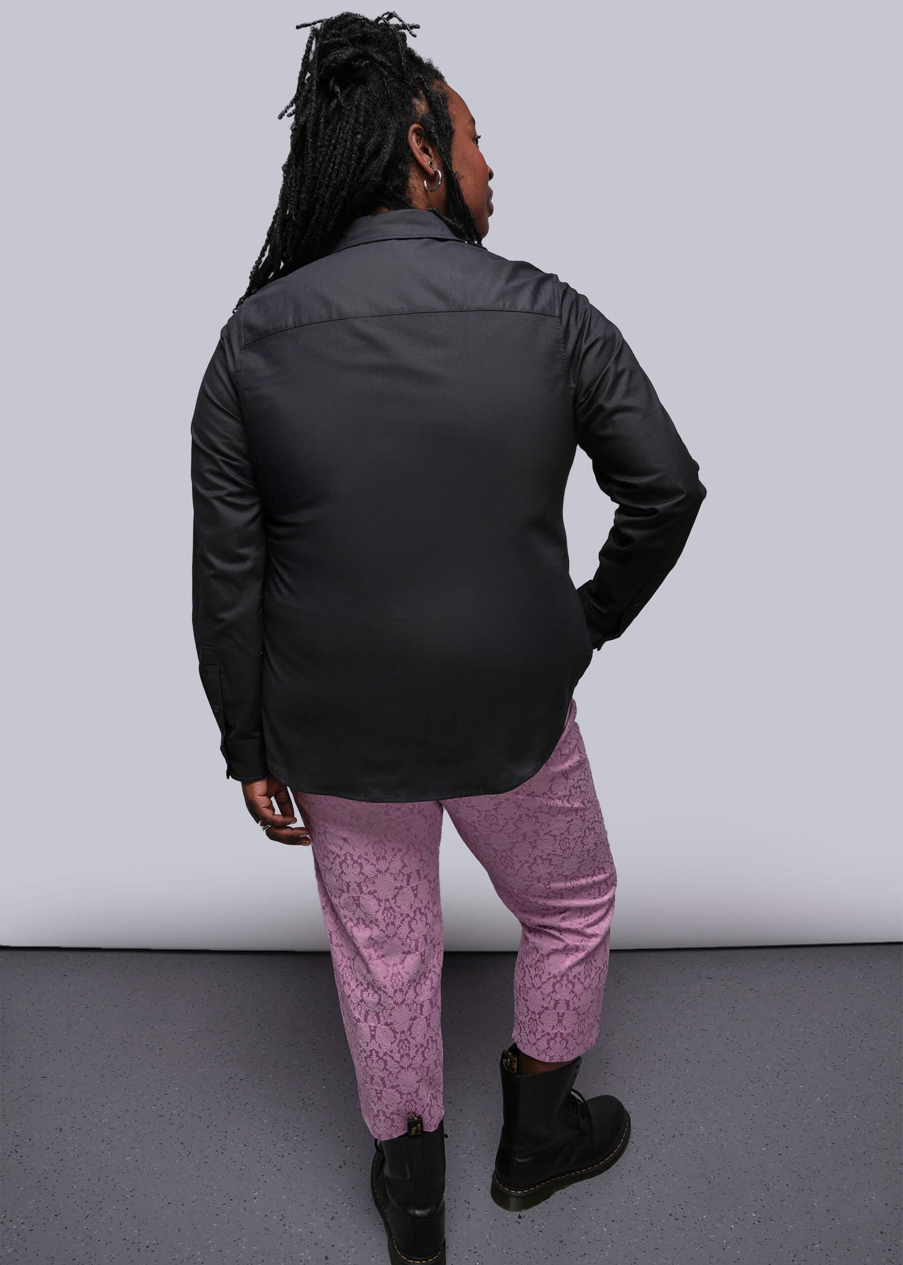 The Essential Long Sleeve Oxford Button Up - Image 8