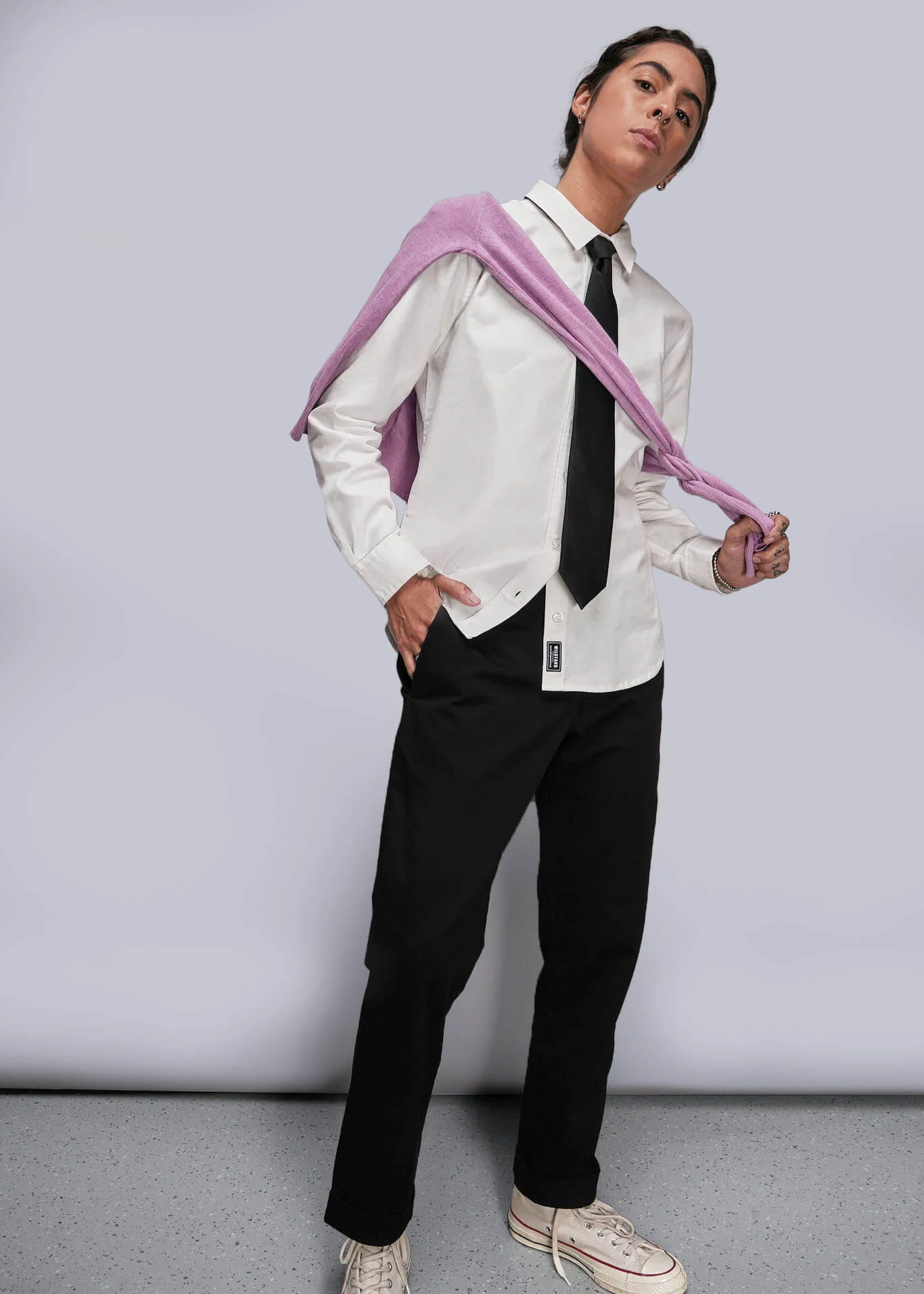 The Essential Long Sleeve Oxford Button Up - Image 4