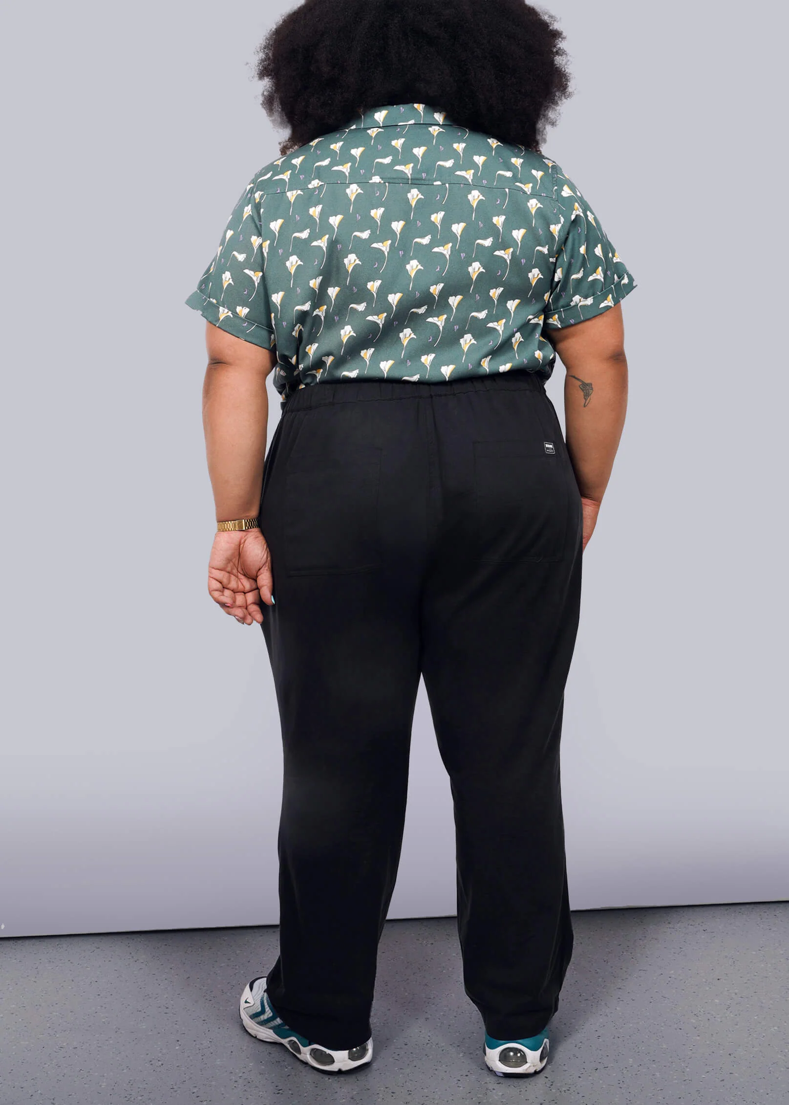 The Everyday Drawstring Pant - Image 9